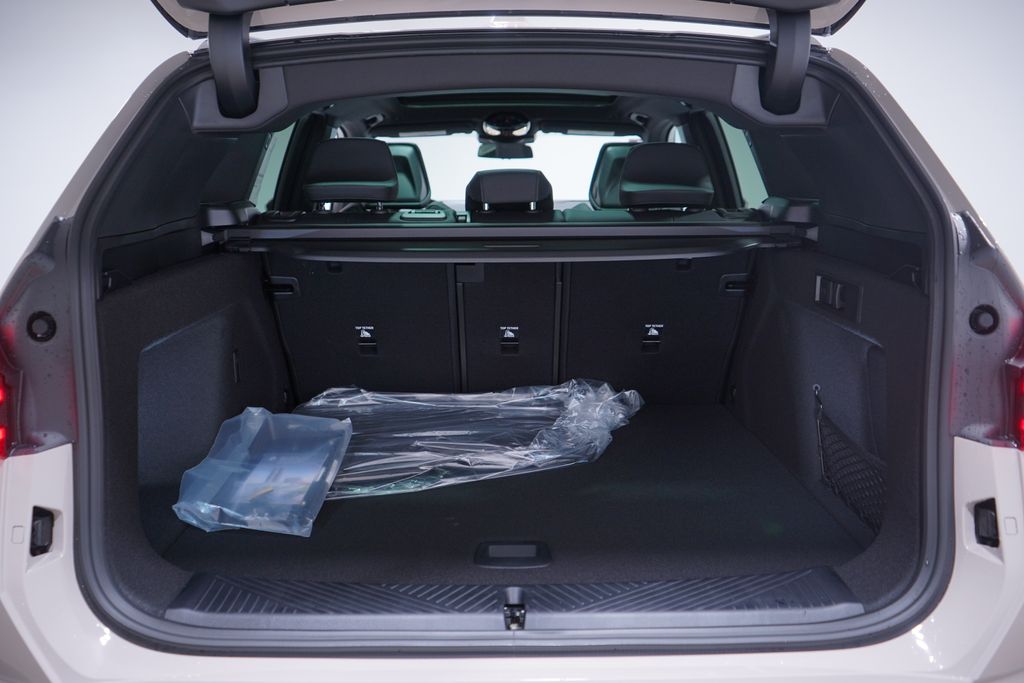 Thumbnail: 2026 BMW X3 - 13