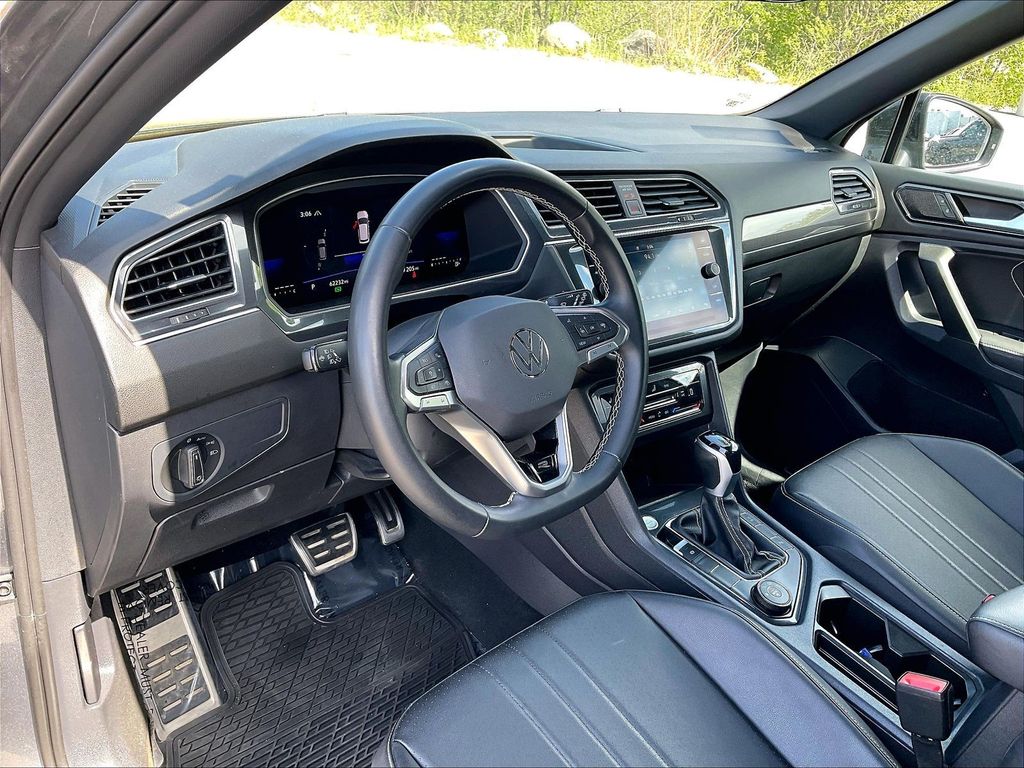 2023 Volkswagen Tiguan — photo 8