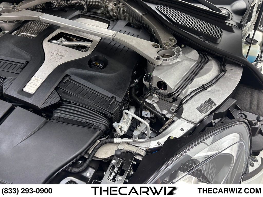 2021 Aston Martin DBX
