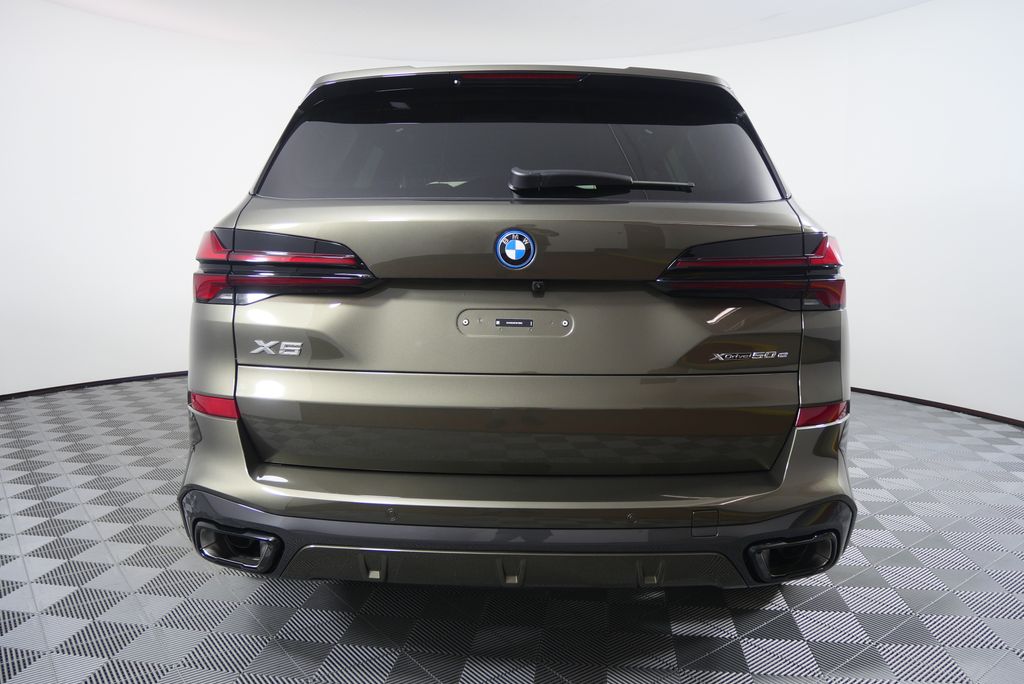 Thumbnail: 2026 BMW X5 - 4