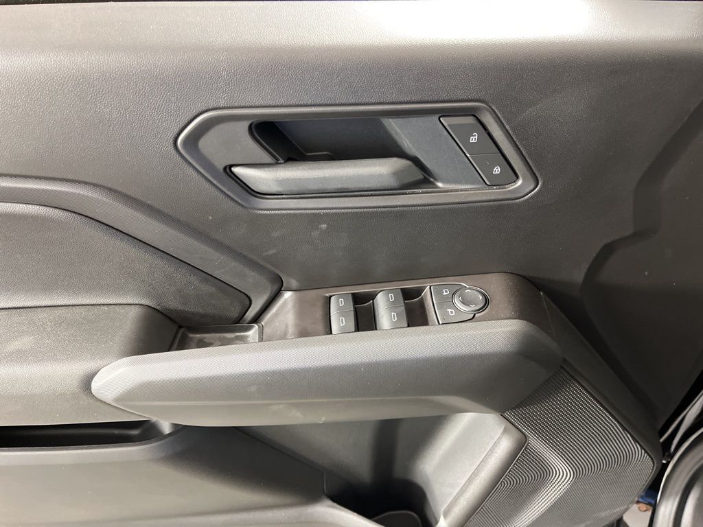 Thumbnail: 2026 Chevrolet Colorado - 24