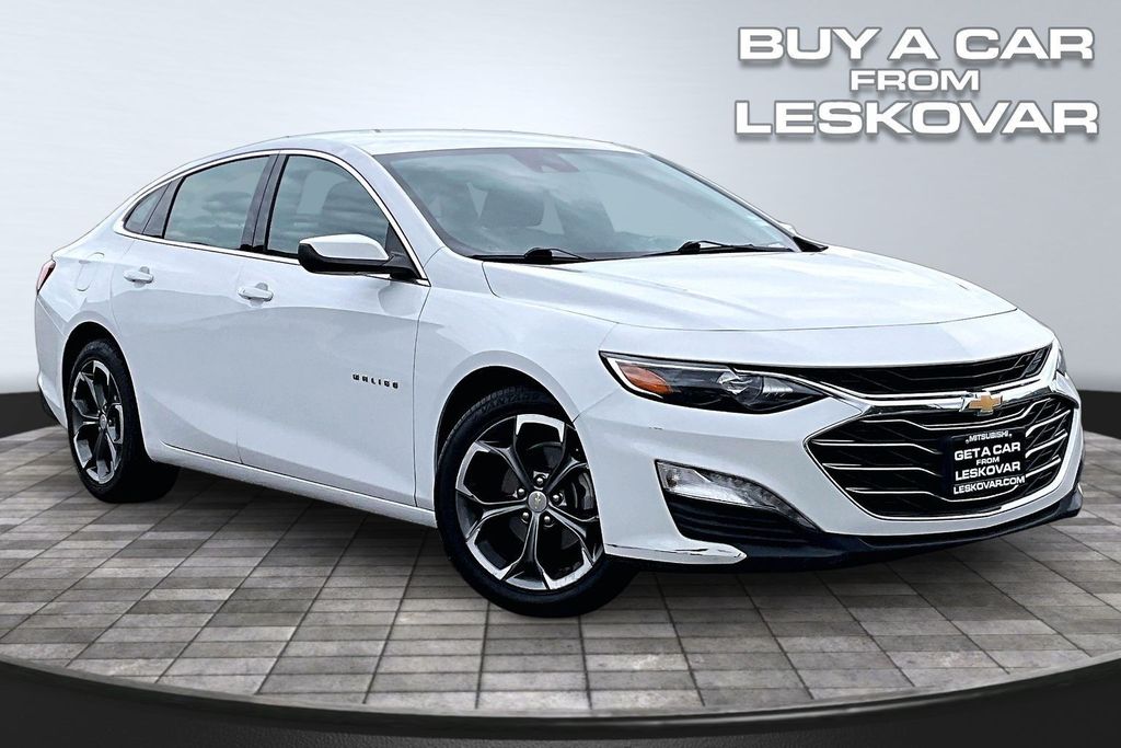 2023 Chevrolet Malibu LT with 1LT FWD