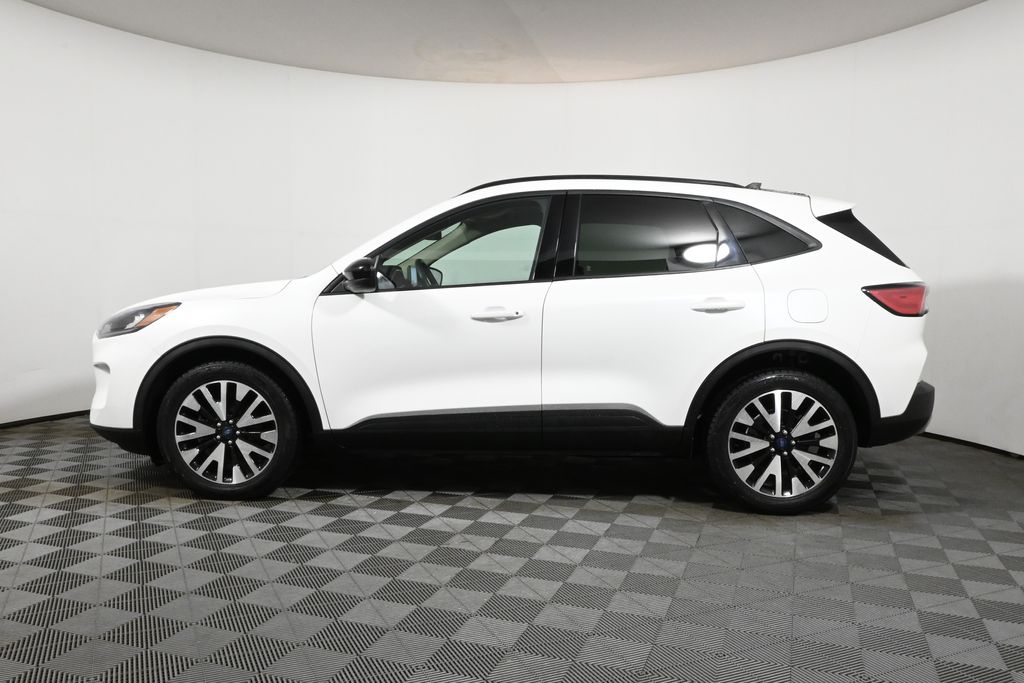 2020 Ford Escape SE Sport Hybrid 2