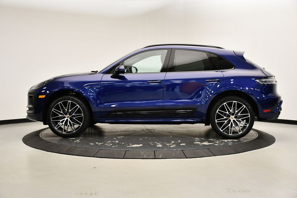 Thumbnail: 2025 Porsche Macan - 2