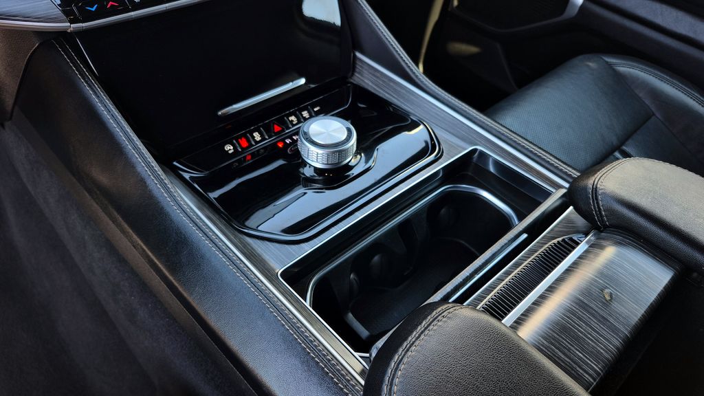 2024 Jeep Wagoneer L