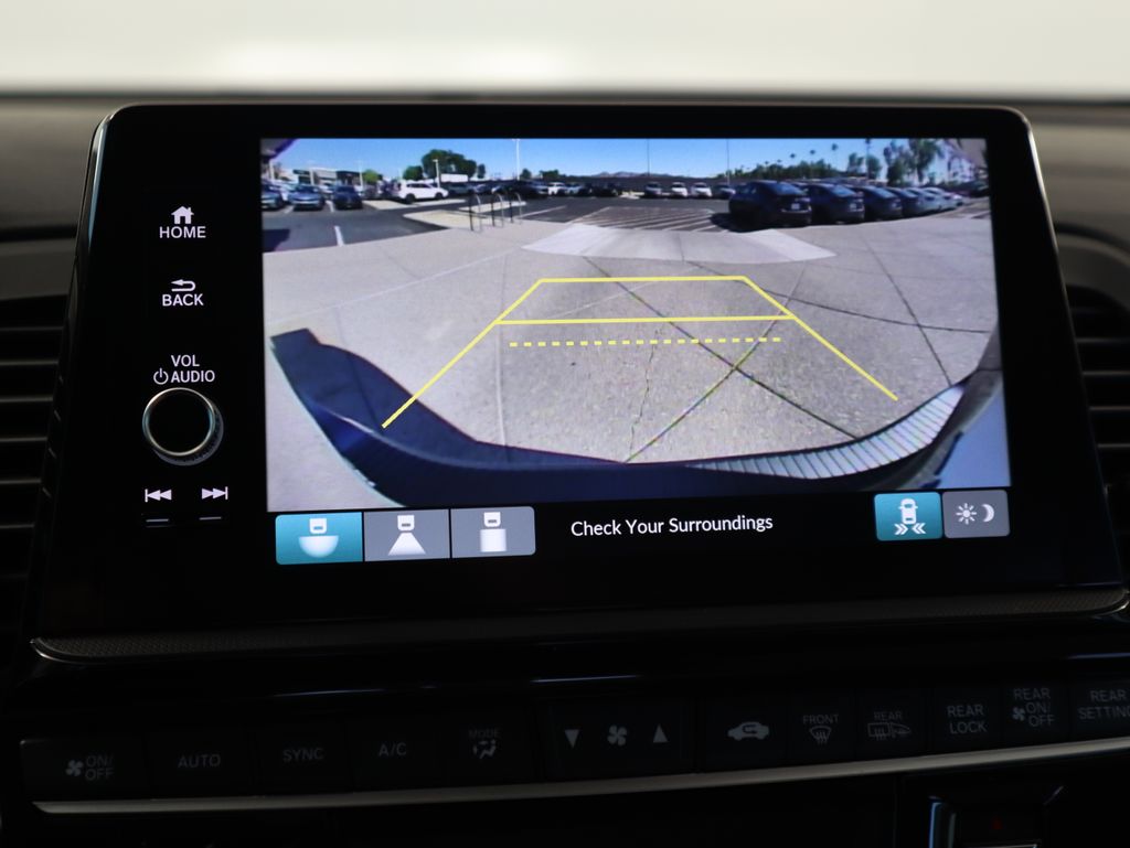 Thumbnail: 2026 Honda Odyssey - 15