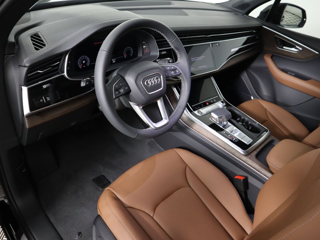 Thumbnail: 2026 Audi Q7 - 10