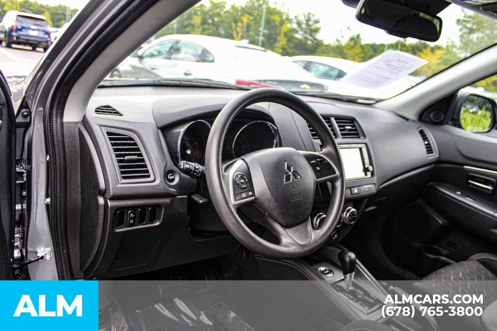 Used 2024 Gray Mitsubishi 2.0 ES image 30