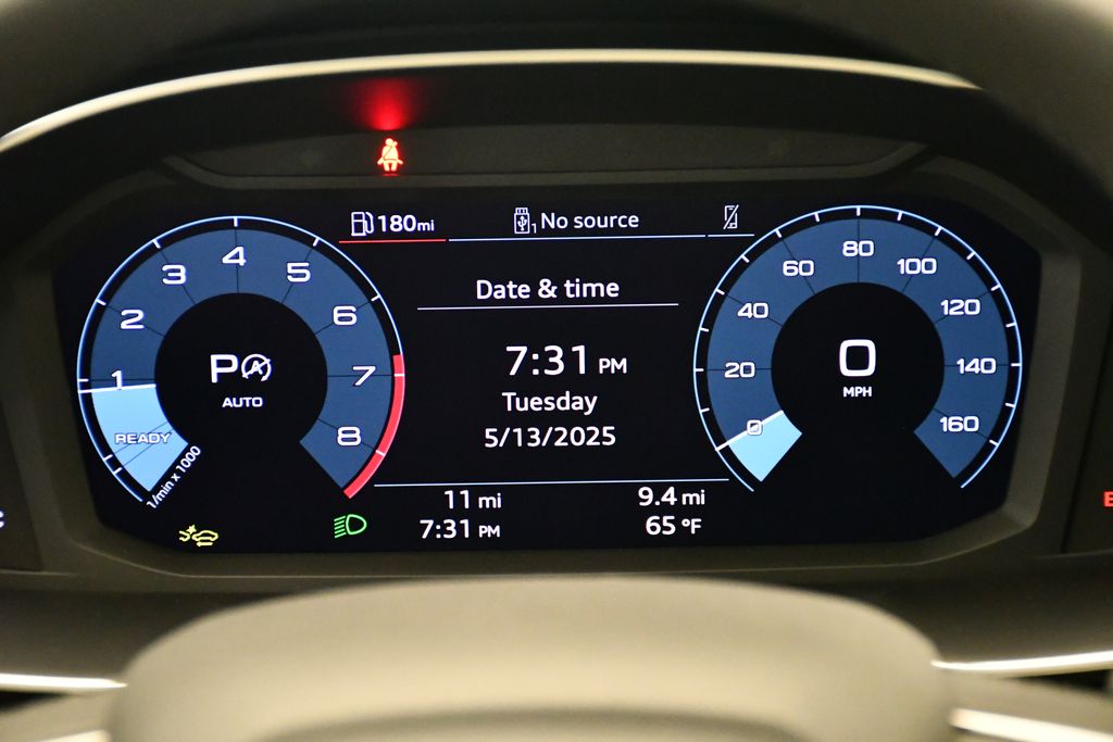 Thumbnail: 2025 Audi Q3 - 26