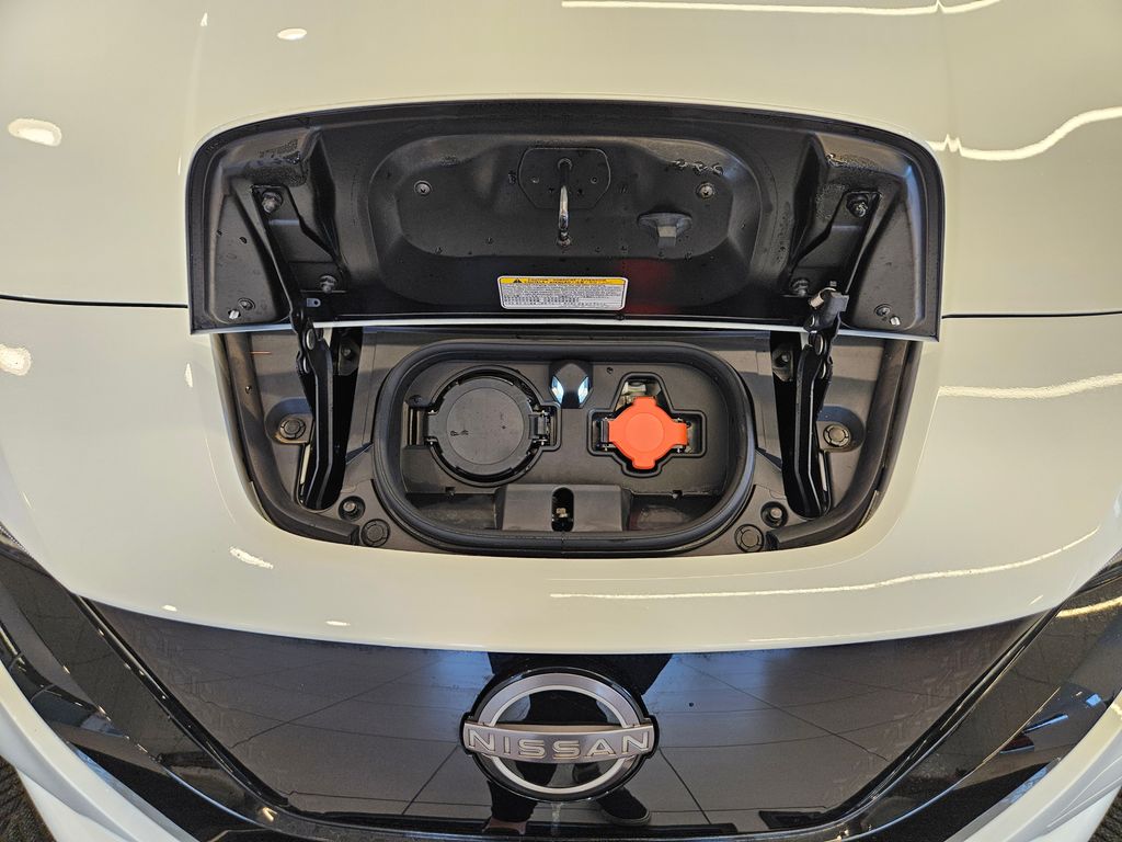 2023 Nissan Leaf S