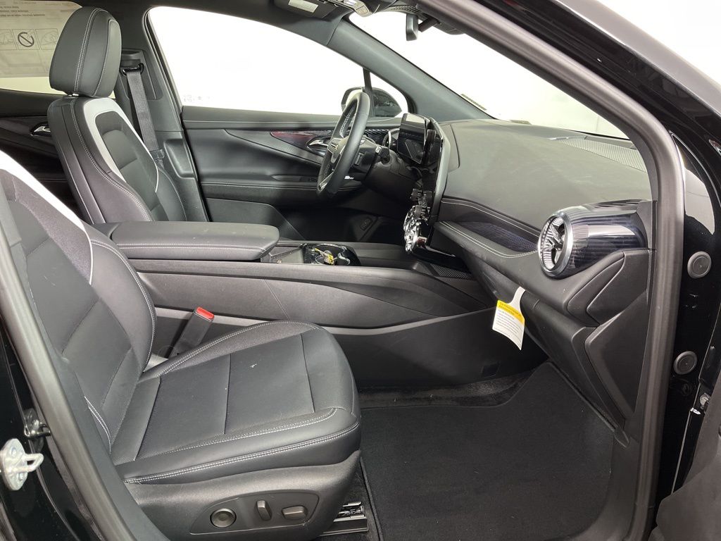 Thumbnail: 2025 Chevrolet Blazer EV - 8