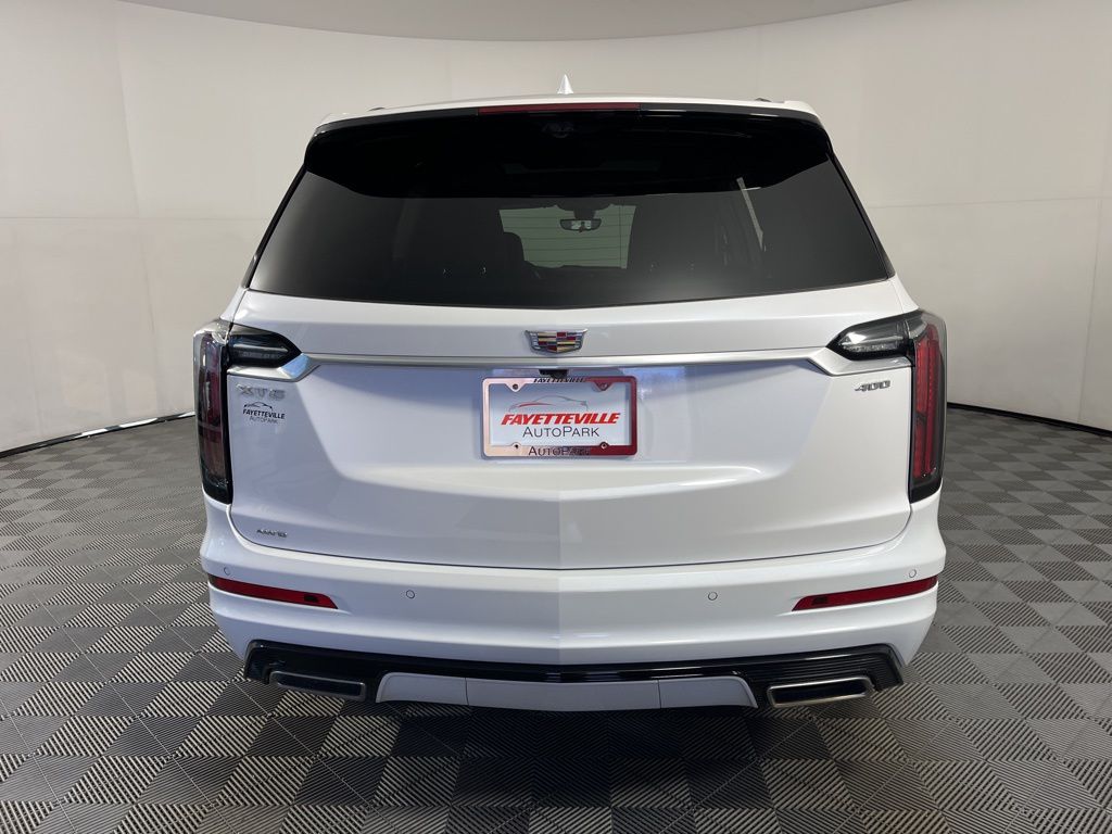 Thumbnail: 2025 Cadillac XT6 - 15