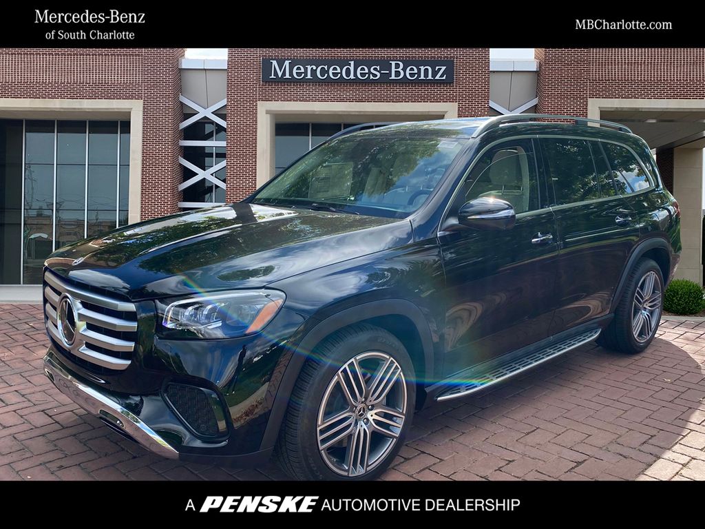 2025 Mercedes-Benz GLS 450 4MATIC -
                Pineville, NC