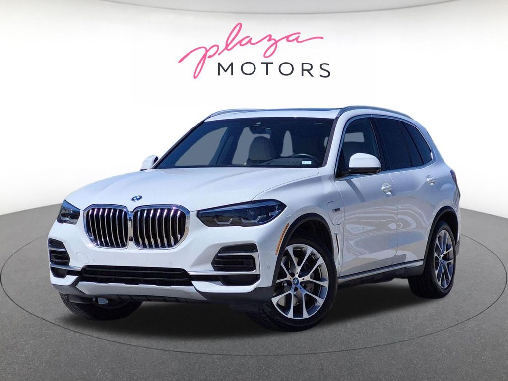 2022 BMW X5 xDrive45e AWD