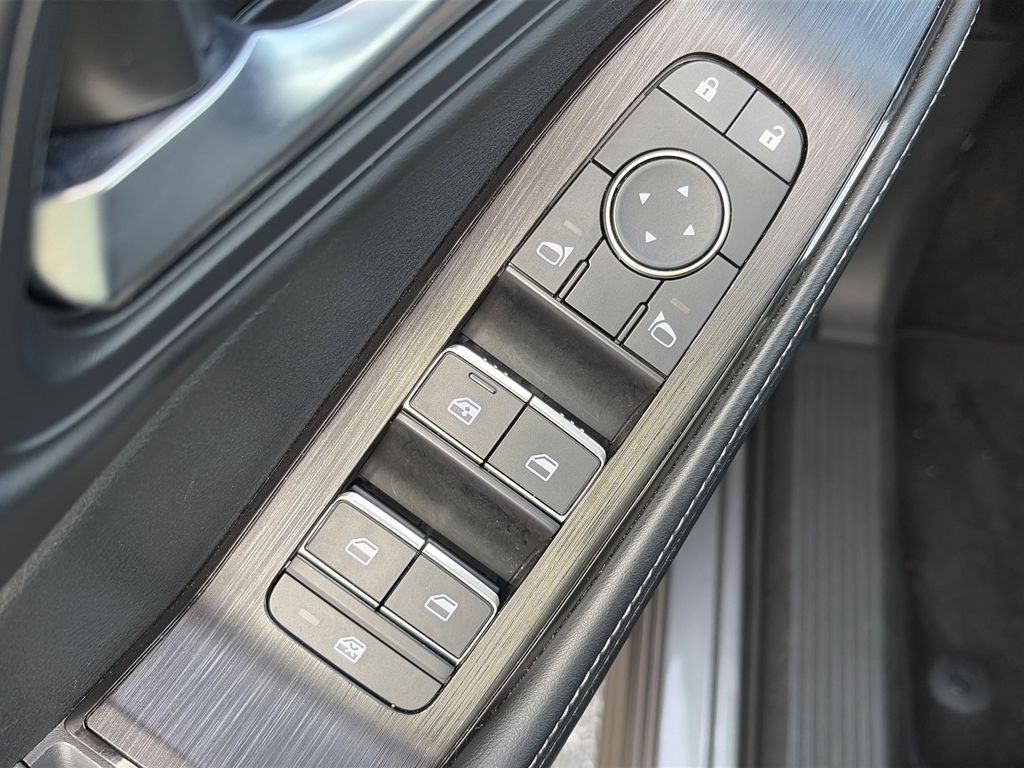 Used 2025 Nissan Rogue SUV
