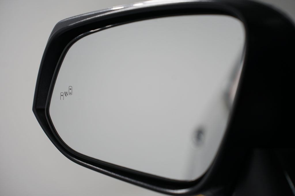 Thumbnail: 2025 Toyota RAV4 - 25