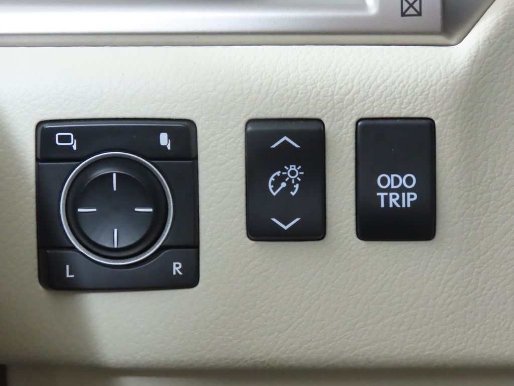 Thumbnail: 2013 Lexus GX - 20