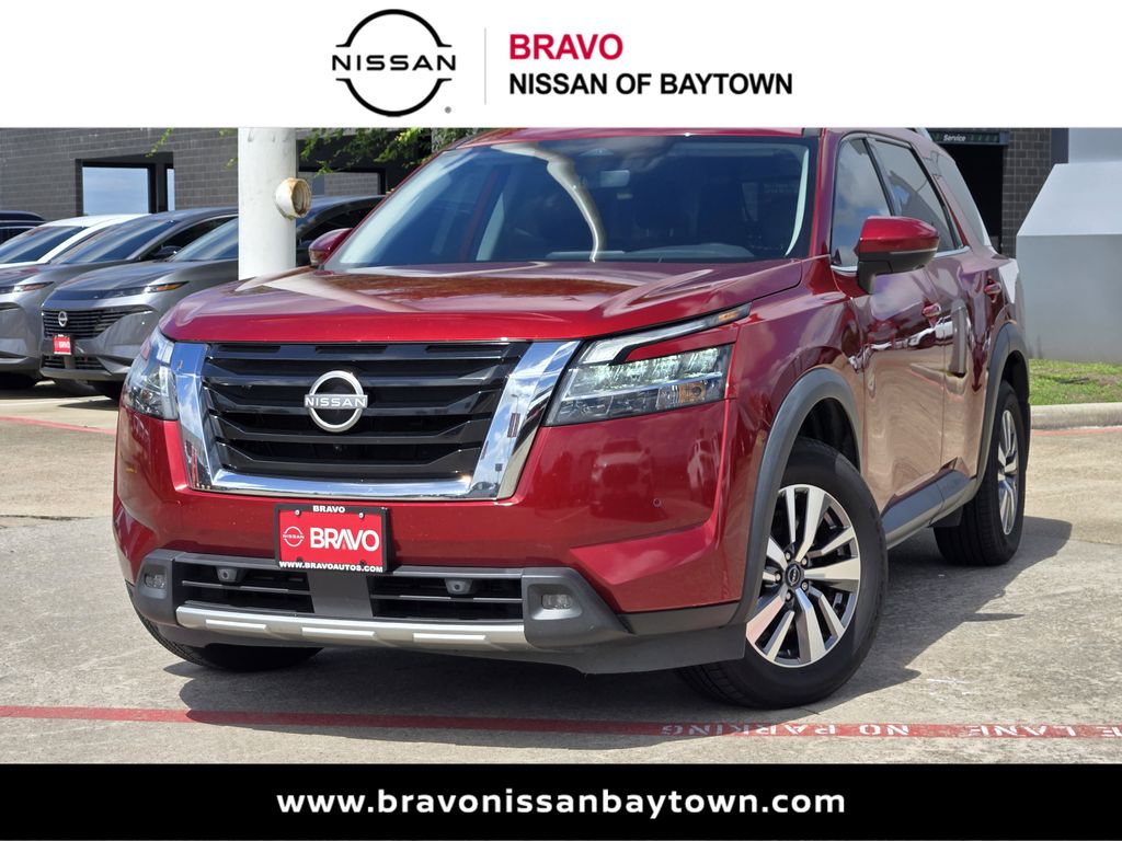2023 Nissan Pathfinder SL