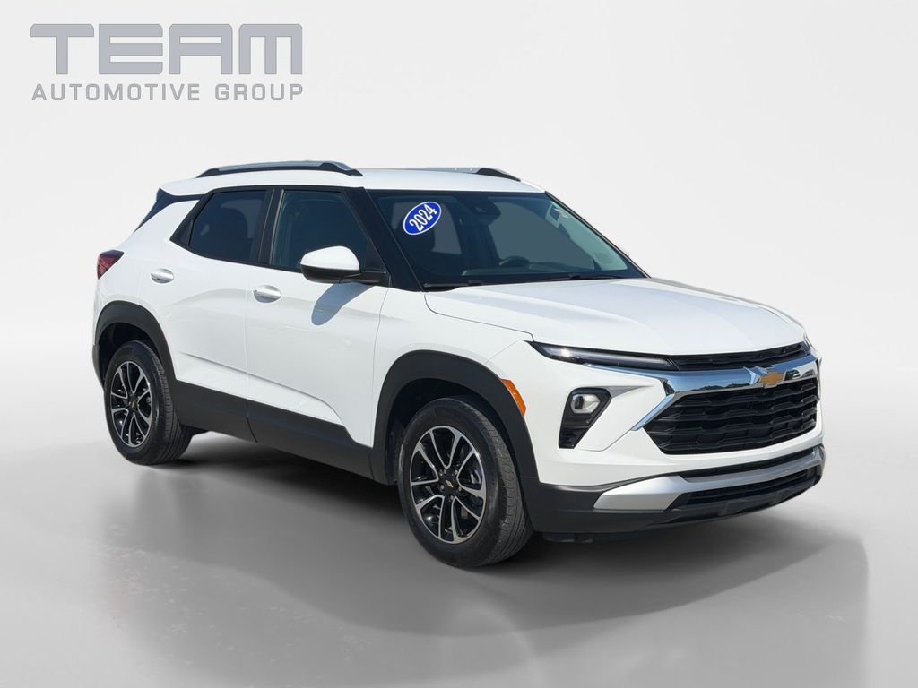 Summit White 2024 Chevrolet Trailblazer SUV / Crossover Front-Wheel Drive Continuously Variable Transmission