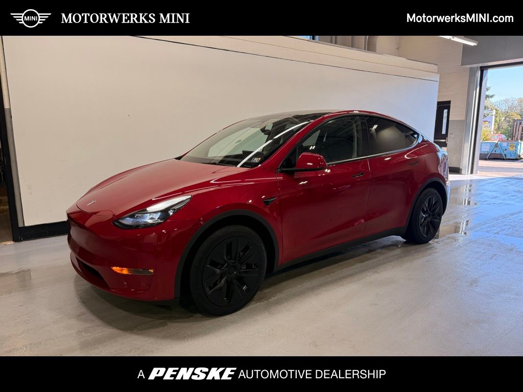 Thumbnail: 2023 Tesla Model Y - 1