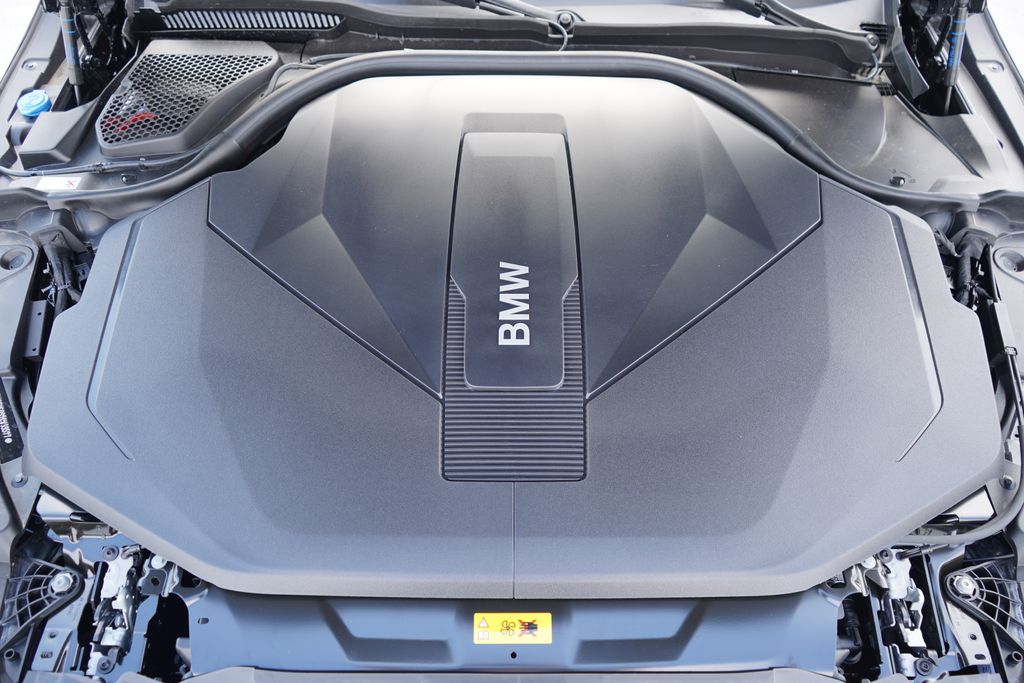 Thumbnail: 2026 BMW i5 - 22