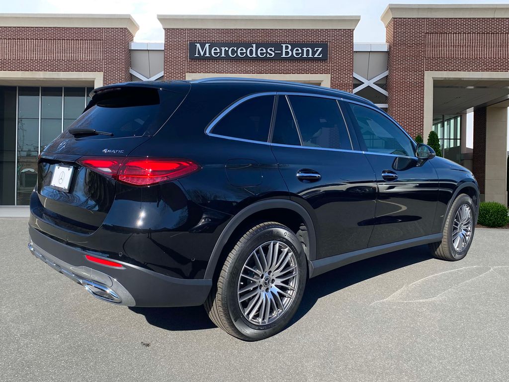 2024 Mercedes-Benz GLC 300 5