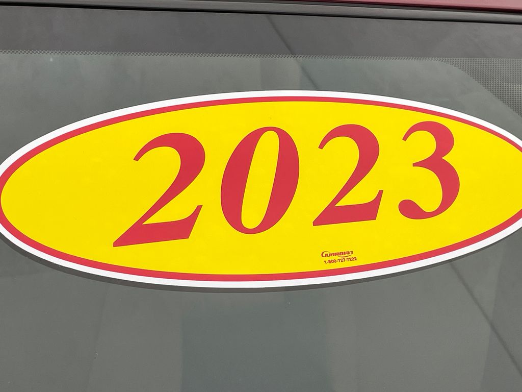 Thumbnail: 2023 Toyota RAV4 - 14