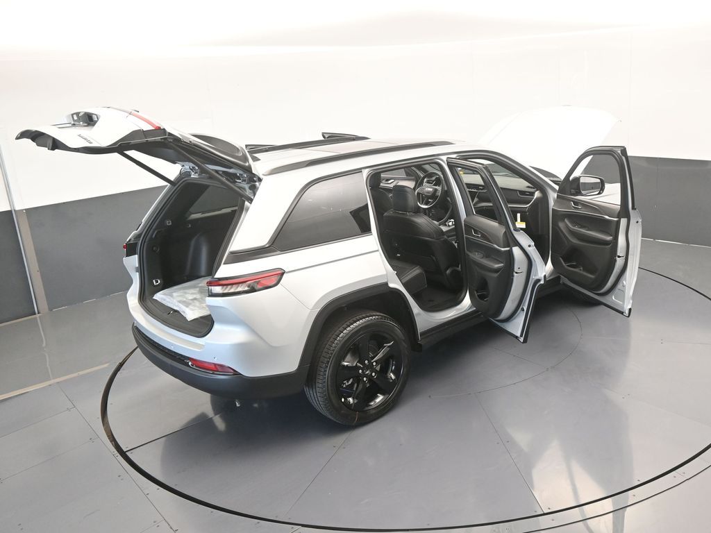 New 2025 Silver Zynith Jeep Limited image 63