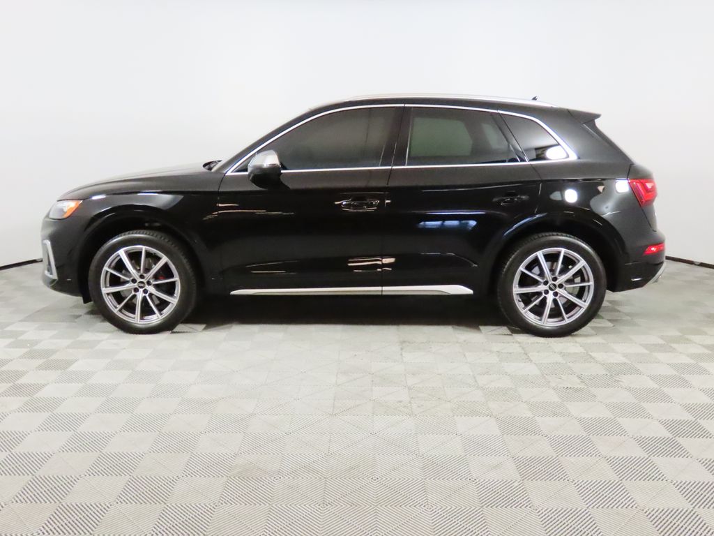 Thumbnail: 2023 Audi SQ5 - 2