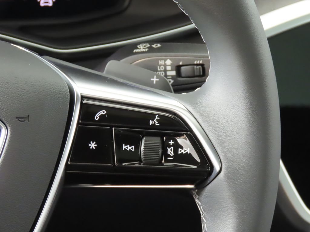 Thumbnail: 2025 Audi A6 - 17