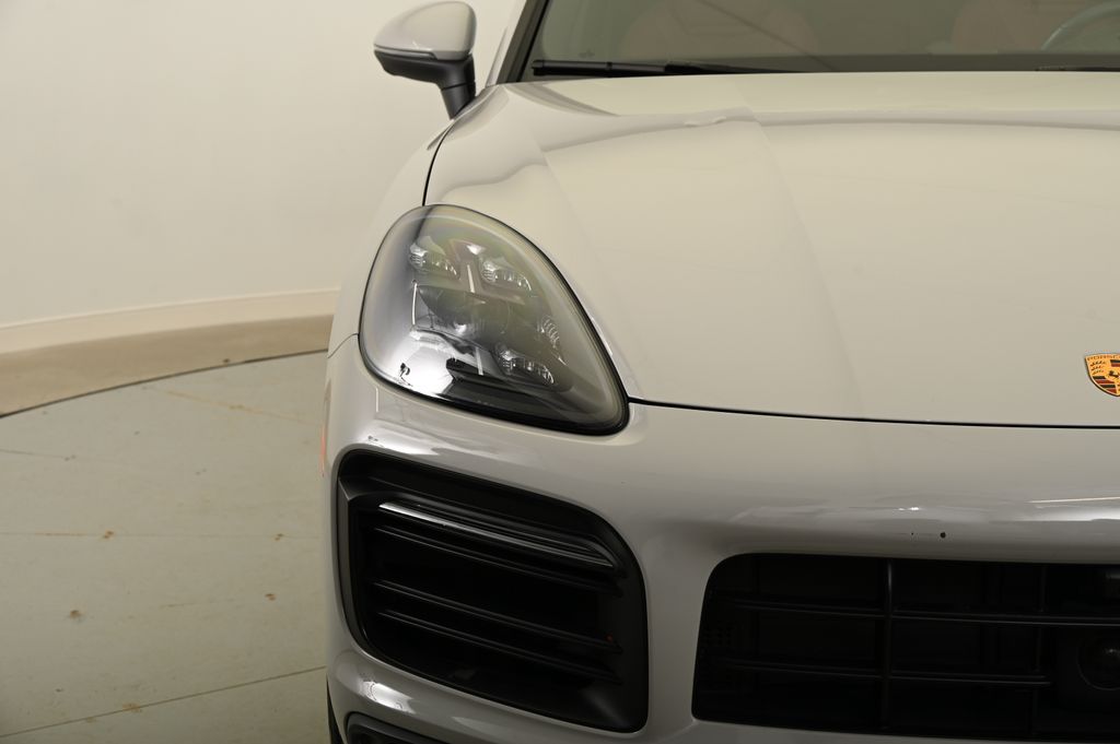 2023 Porsche Cayenne S 11