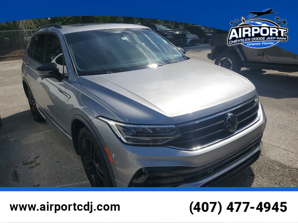 Silver Metallic 2022 Volkswagen Tiguan SUV / Crossover Front-Wheel Drive 8-Speed Automatic