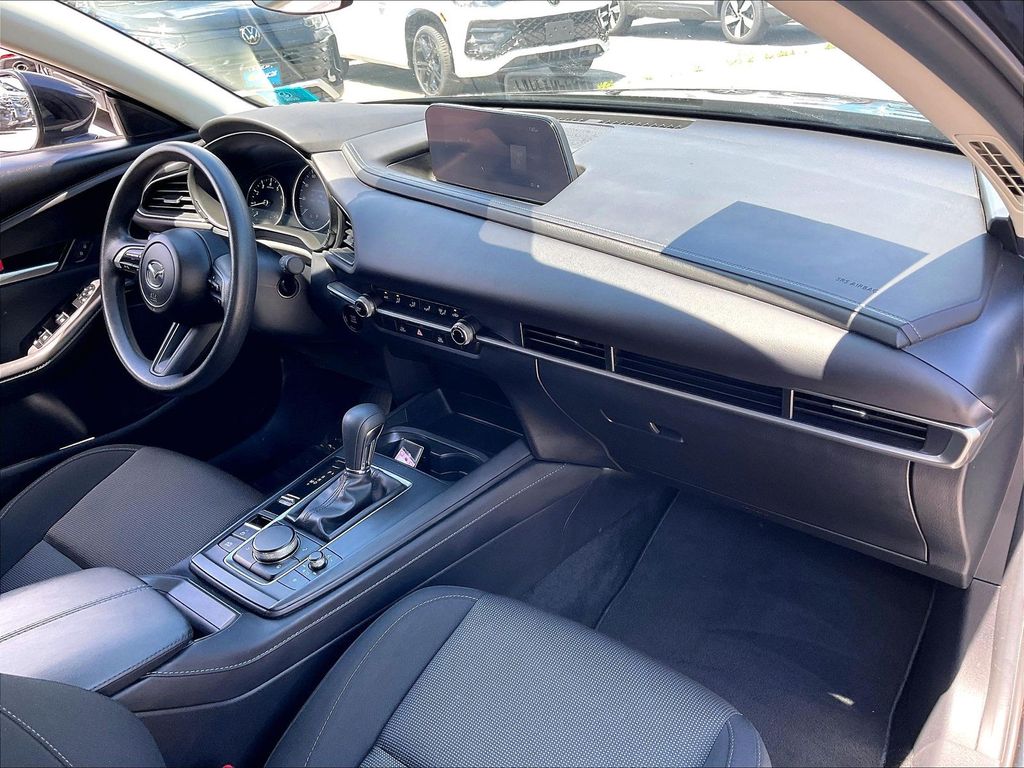 2024 Mazda CX-30 — photo 13