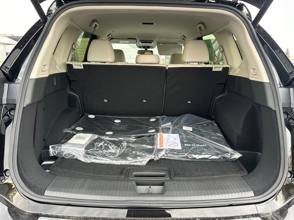 2025 Nissan Rogue SL photo
