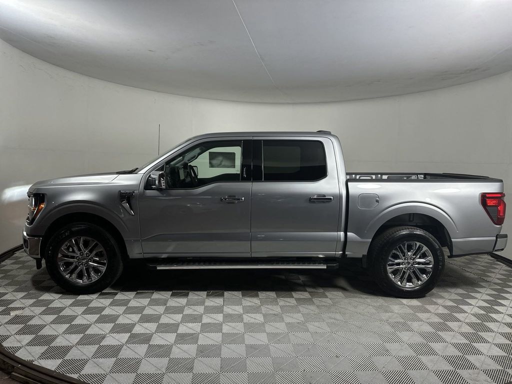 2024 Ford F-150 XLT 4