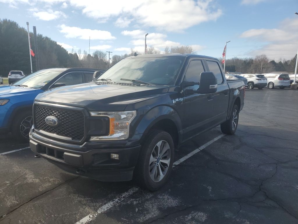 View vehicle photo 4