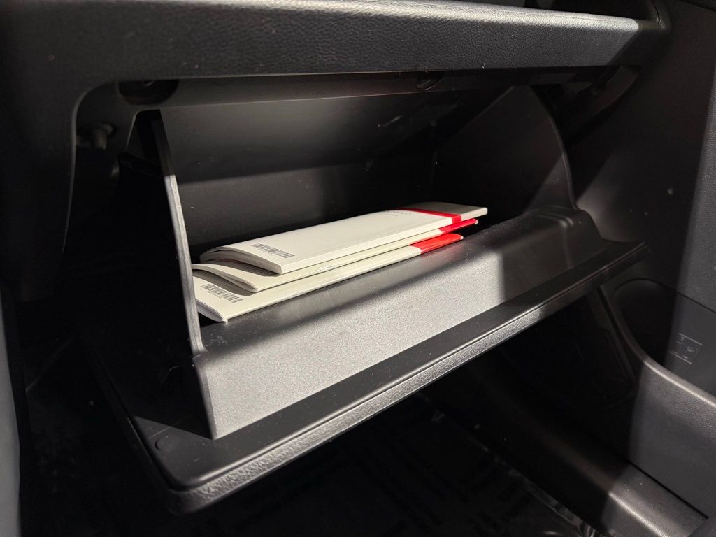 Thumbnail: 2019 Toyota RAV4 - 31