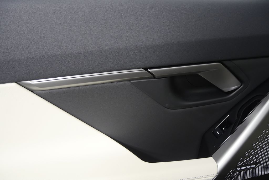 Thumbnail: 2026 BMW 5 Series - 14
