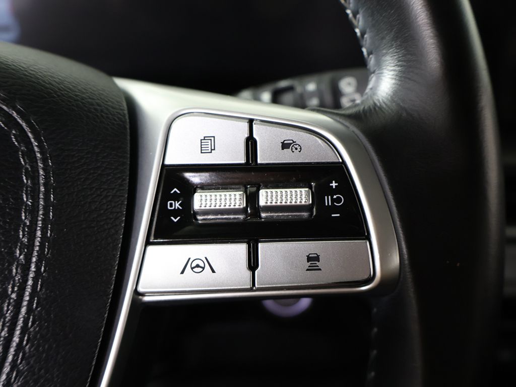 Used 2023 Silver Kia S image 45