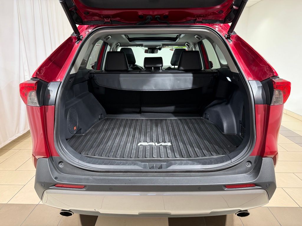 Thumbnail: 2023 Toyota RAV4 - 11