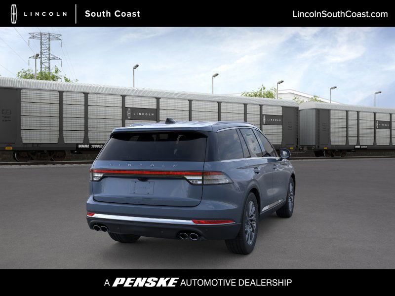 2026 Lincoln Aviator Premiere's photo