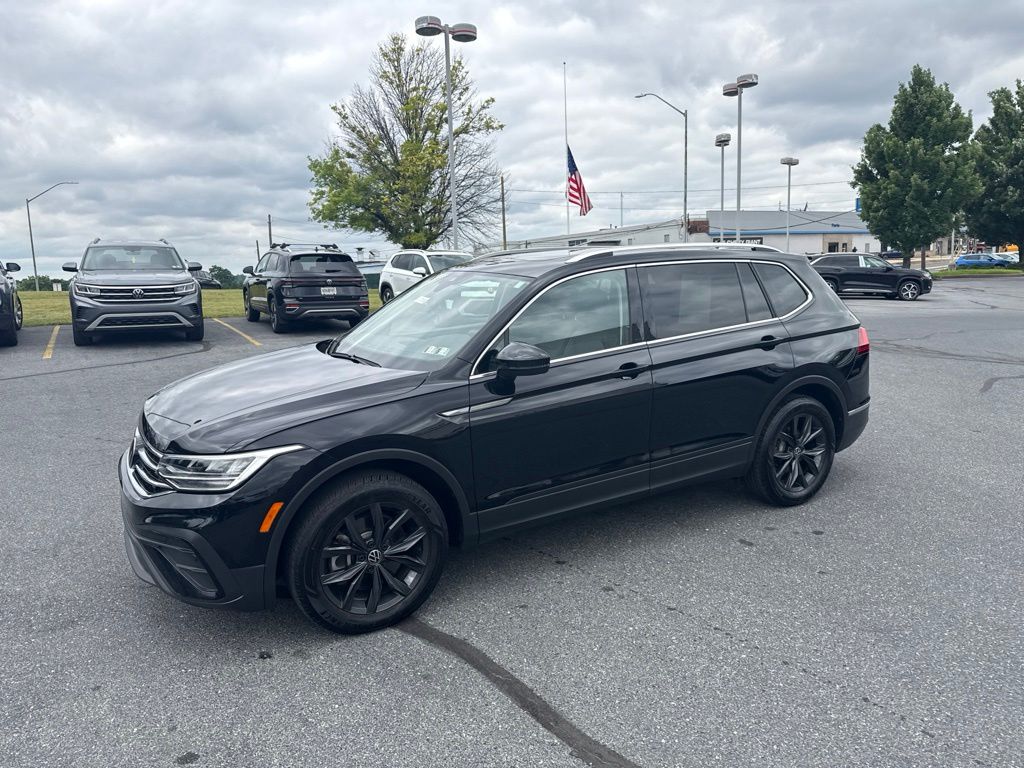 2024 Volkswagen Tiguan 2.0T SE Black at Audi Porsche Sewickley