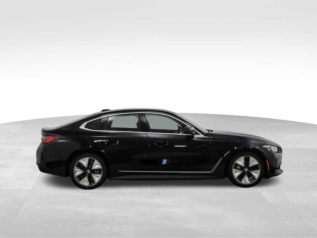 2025 BMW i4 xDrive40 6