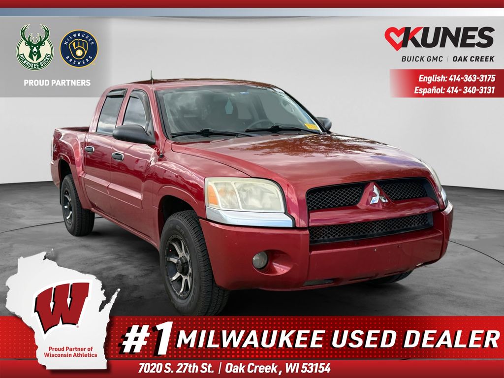  2006 Mitsubishi Raider Pickup Truck Four-Wheel Drive 4-Speed Automatic Overdrive