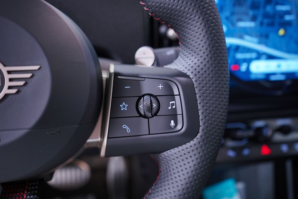 Thumbnail: 2026 MINI Cooper - 17