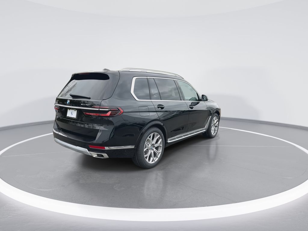 Thumbnail: 2027 BMW X7 - 8