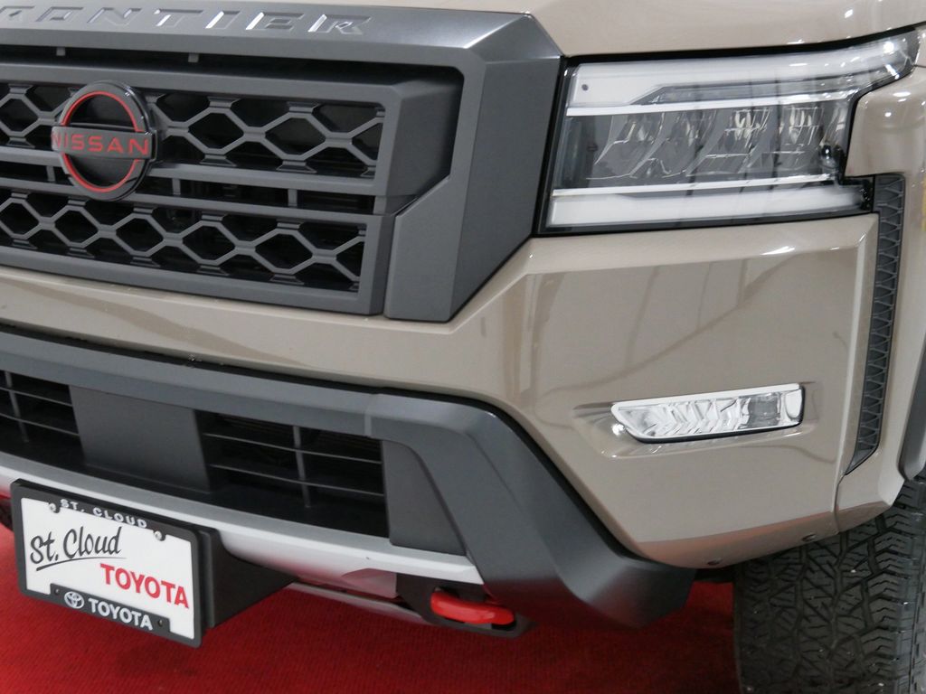 2024 Nissan Frontier PRO-4X - Photo 13