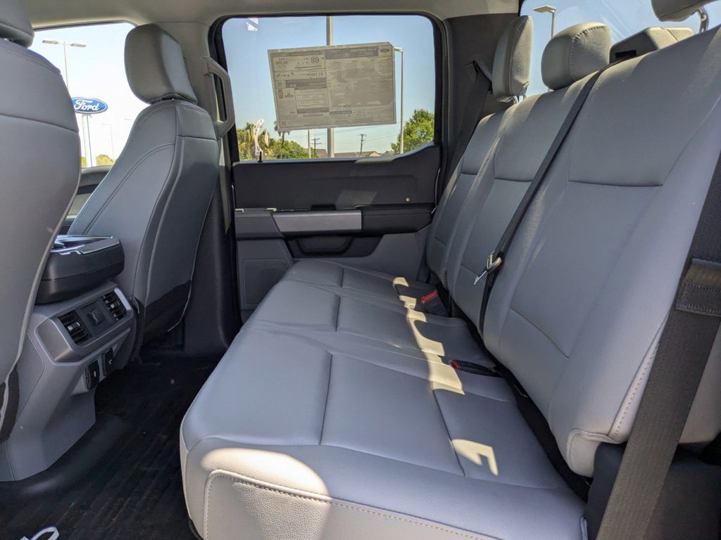 2024 Ford F-150 Lightning Pro