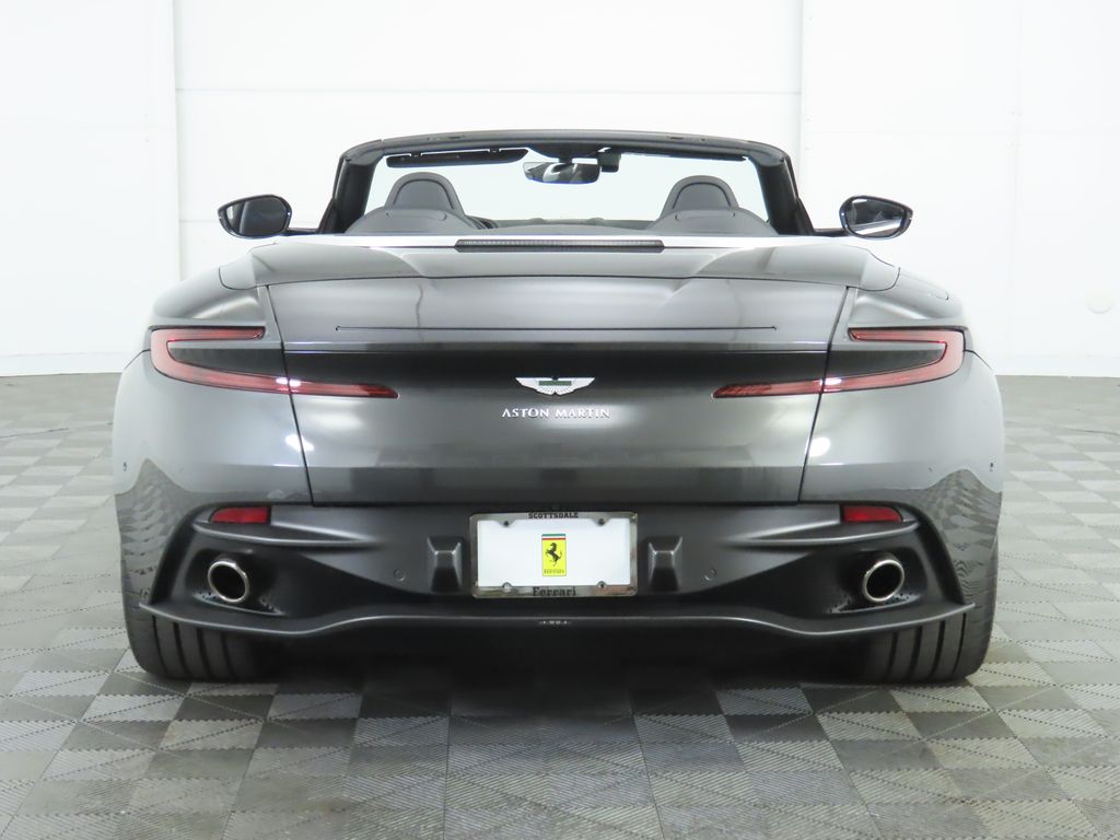 2020 Aston Martin DB11  6