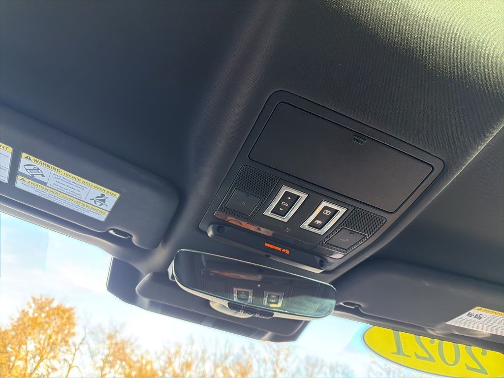 Thumbnail: 2021 Land Rover Defender - 14